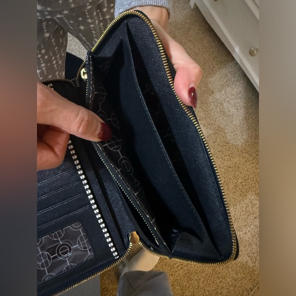 Henri Bendel Black Leather Continental Wallet - Picture 10 of 16